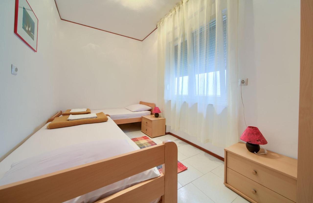 Apartments Dubravka Крк Экстерьер фото