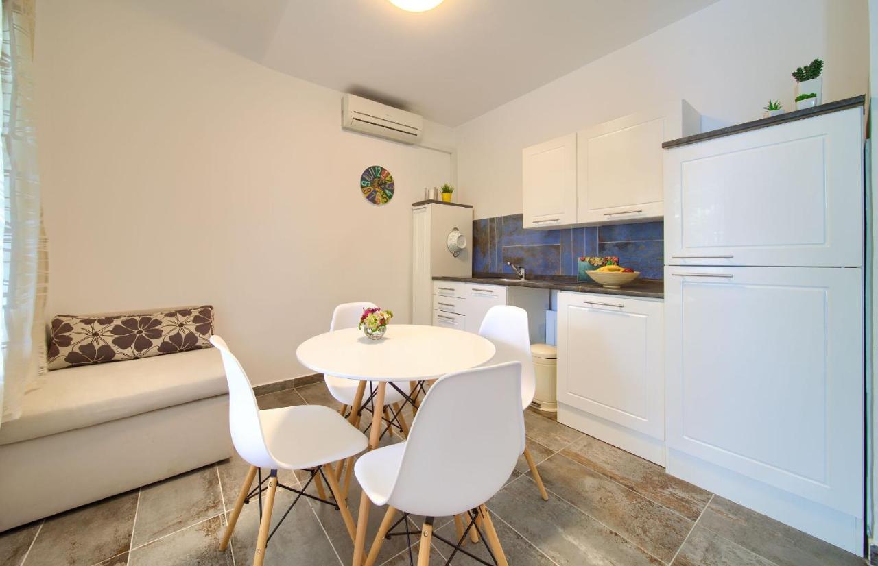 Apartments Dubravka Крк Экстерьер фото